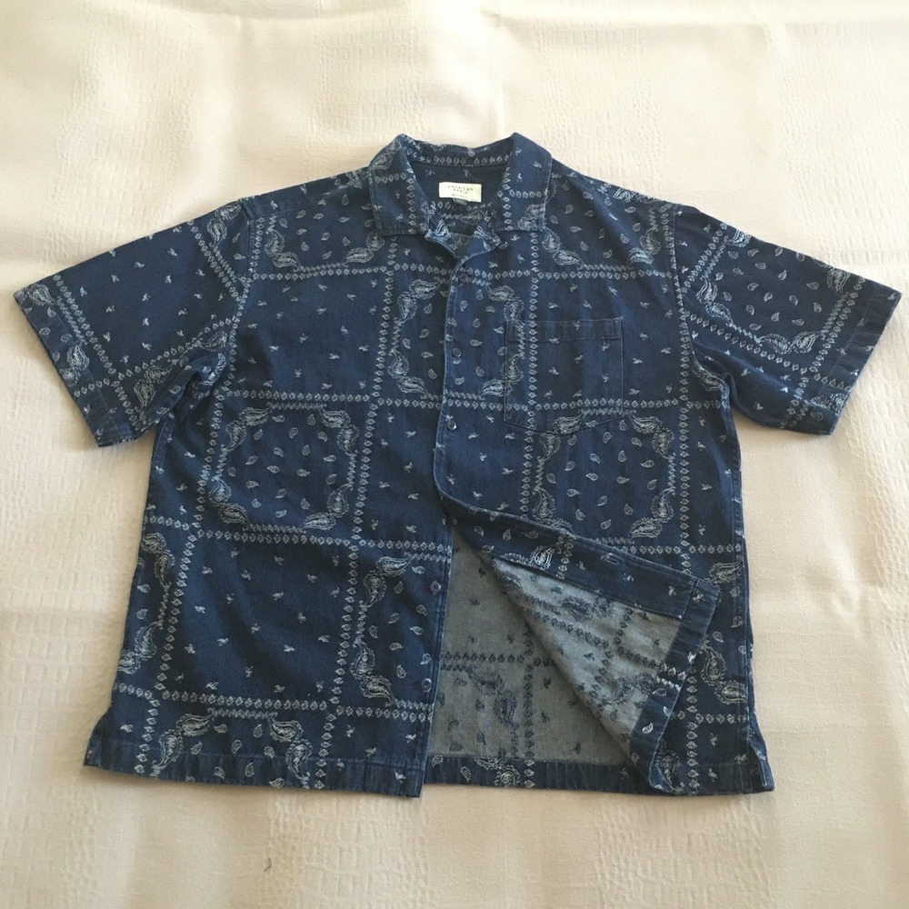 American Eagle Button Up Shirt Men's Size L Tall Blue Relaxed Bandana Paisley - Picture 6 of 16